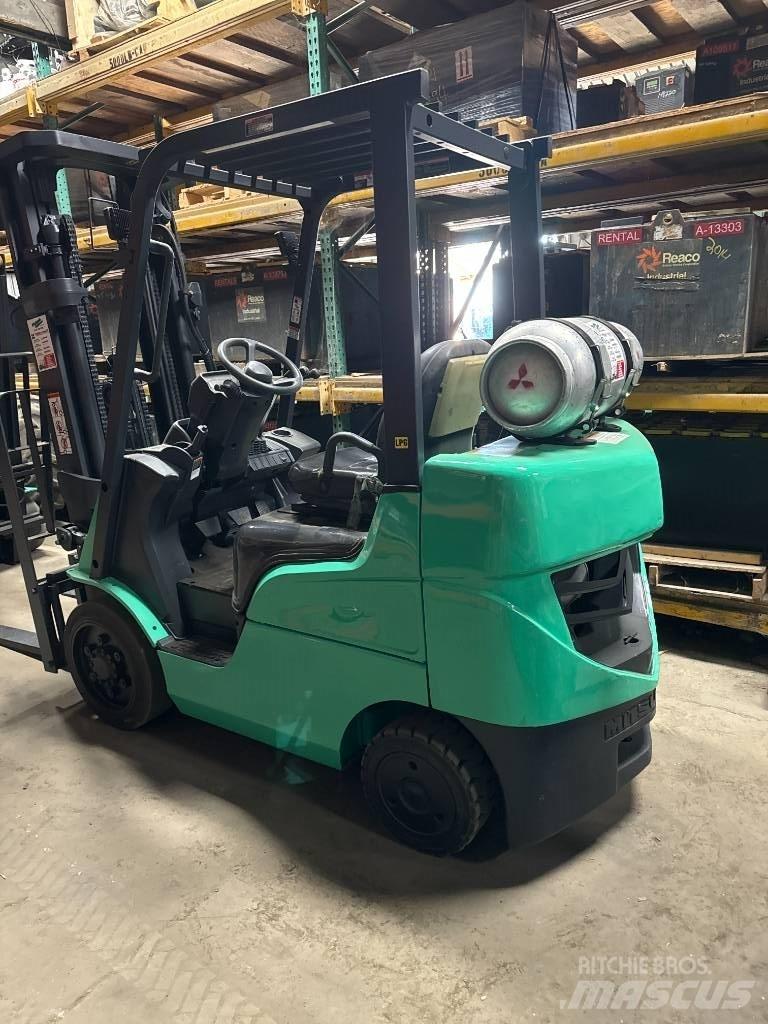 Mitsubishi FGC25N Andere Gabelstapler