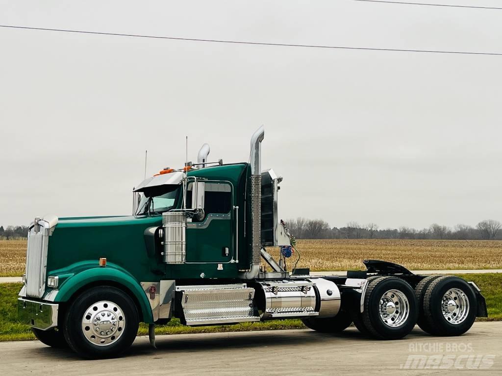 Kenworth W 900 Sattelzugmaschinen