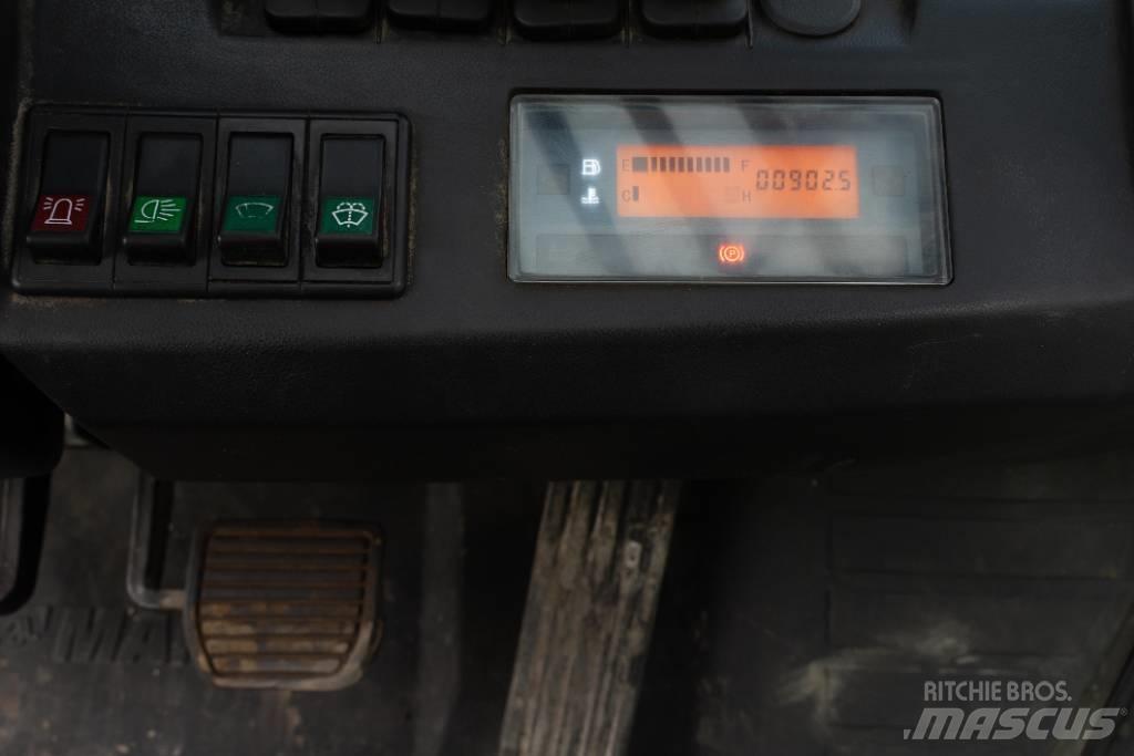 Manitou MI 25 D Diesel Stapler