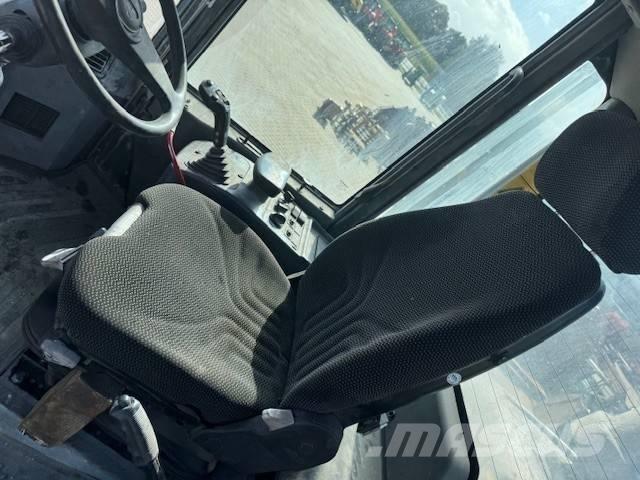 Komatsu WA 250-5 Radlader