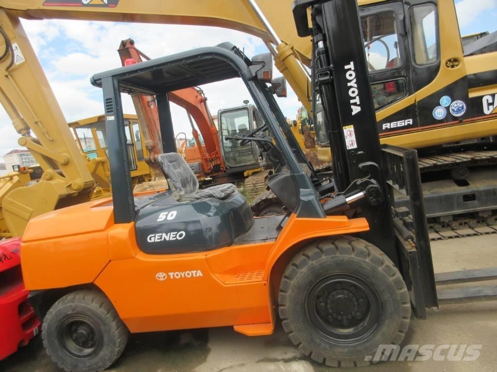Toyota FD 30 Diesel Stapler