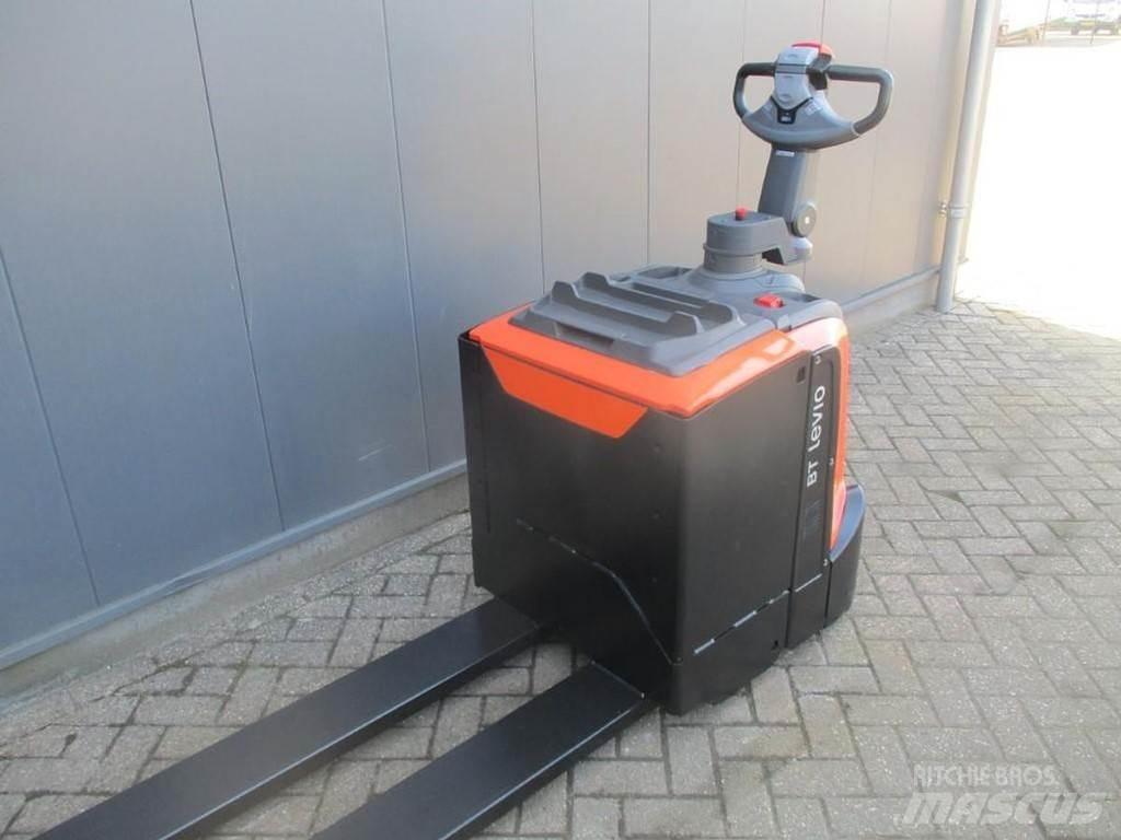 Toyota LPE 250 Niedergabelstapler