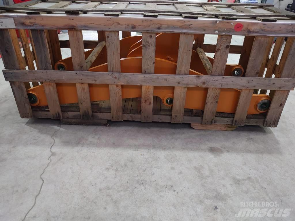 CASE 821G Ausleger