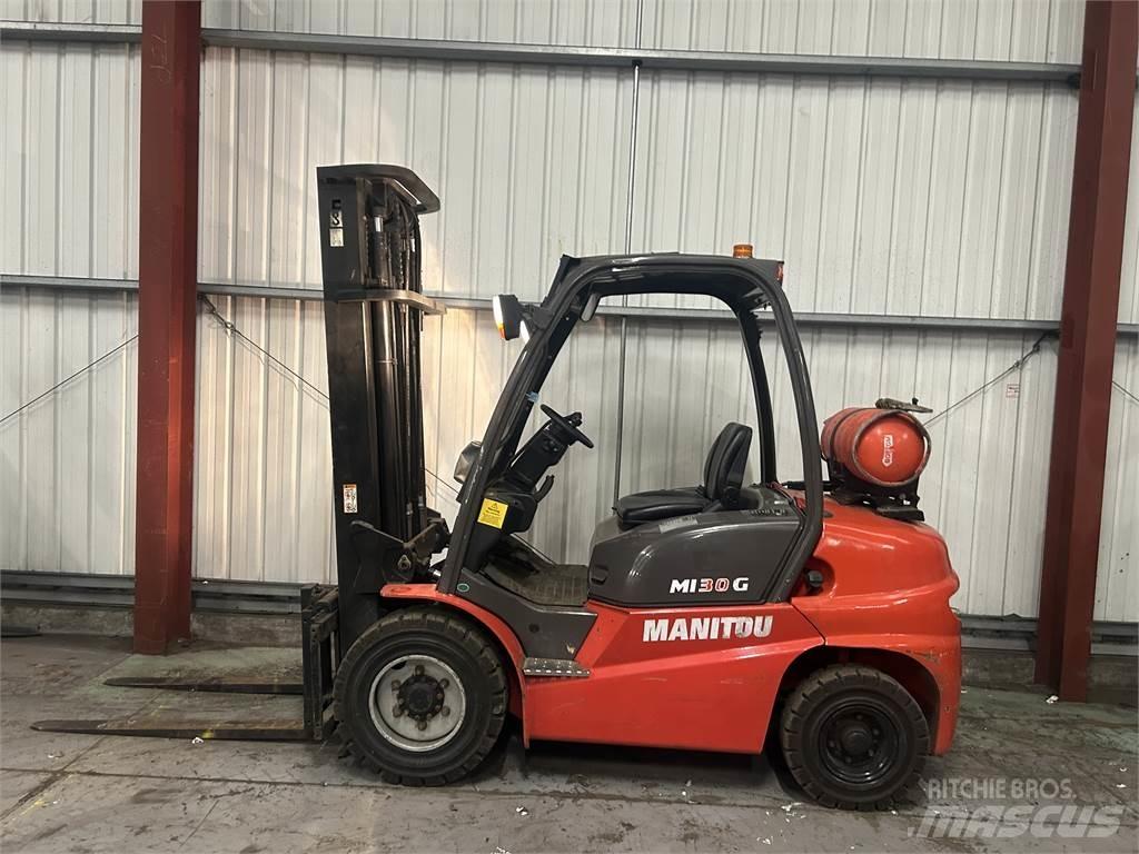 Manitou MI30G Gas Stapler