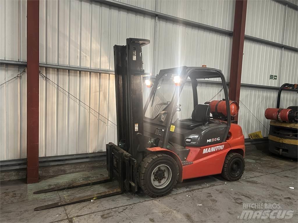 Manitou MI30G Gas Stapler