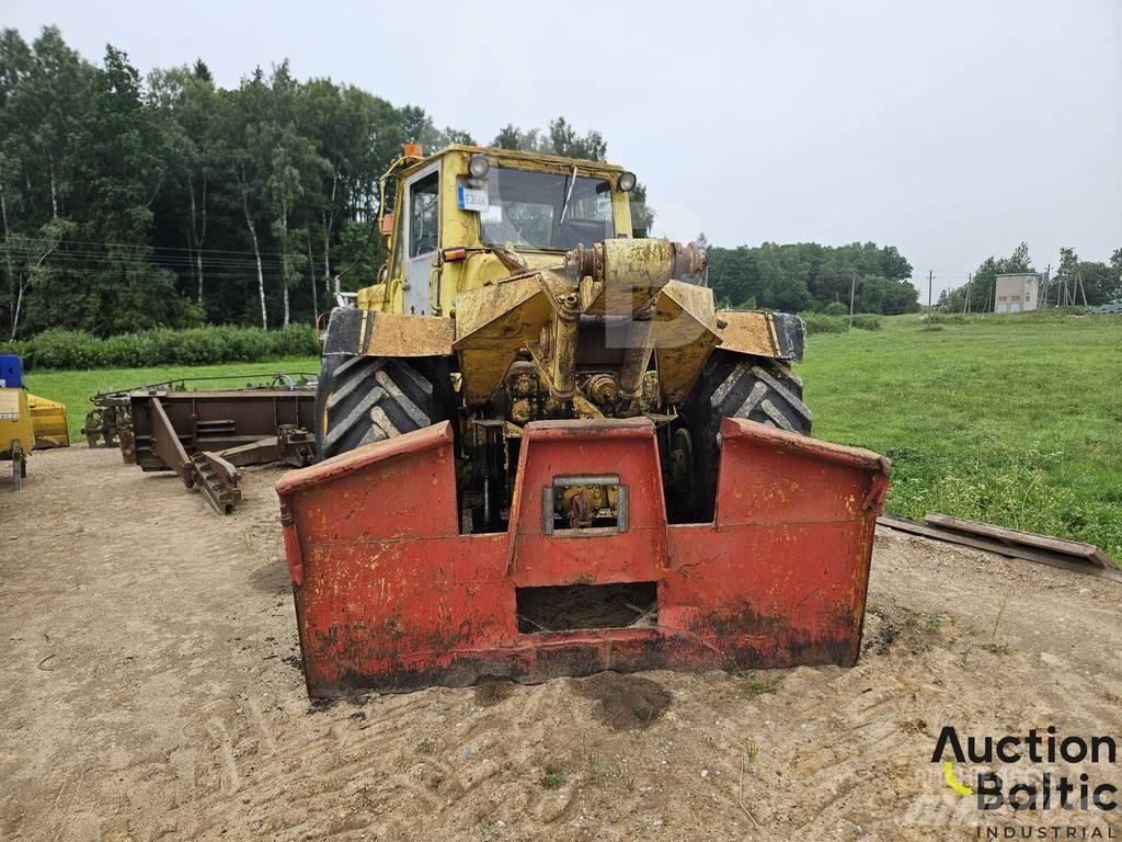  Onbekend T-157K Traktoren