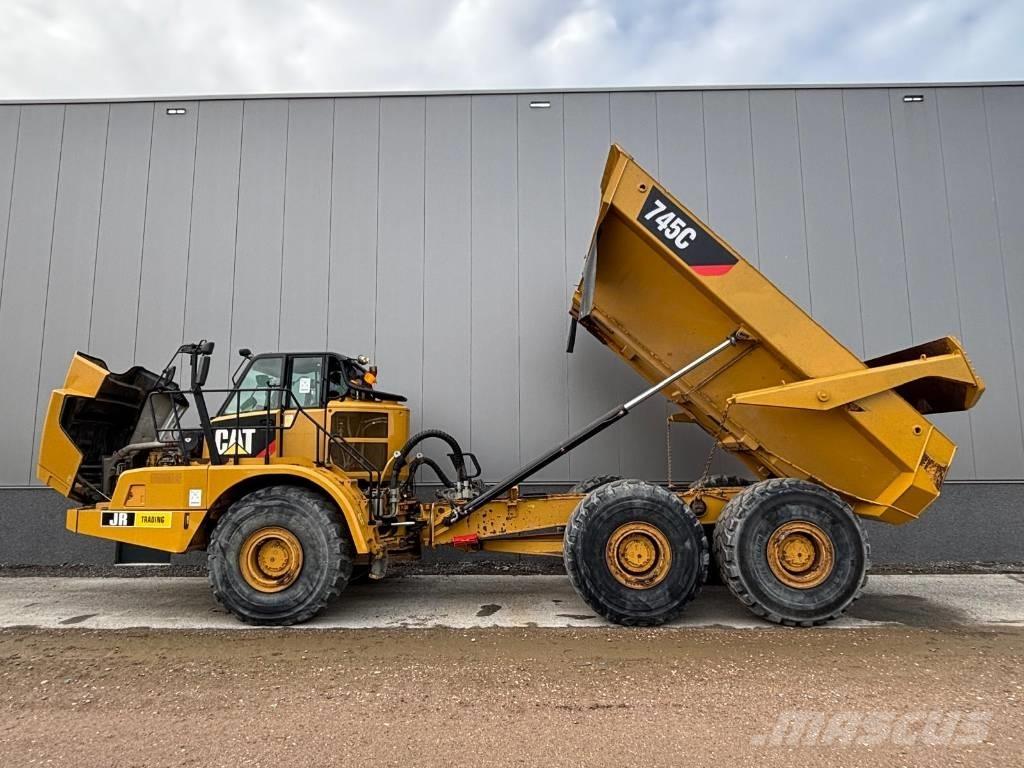 CAT 745 C Dumper - Knickgelenk