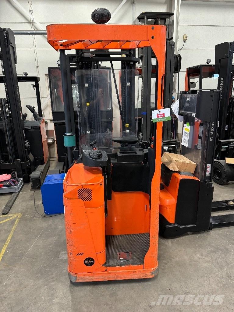 Toyota SSE135L Selbstfahrstapler