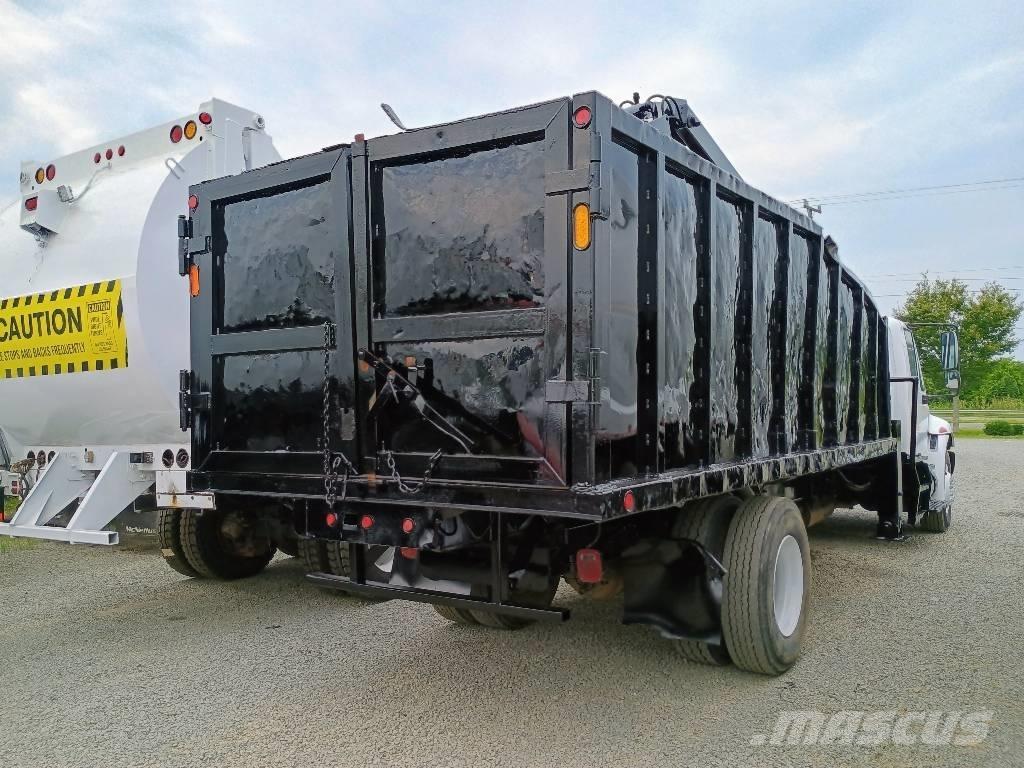 International 4300 Greifer