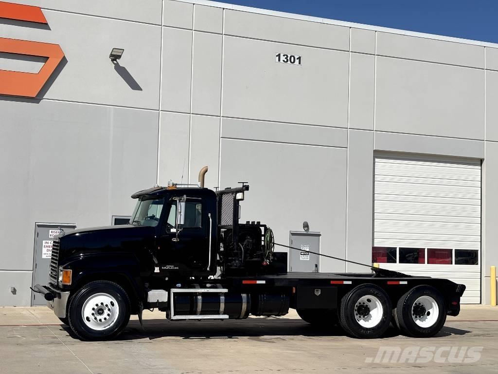 Mack CHU 613 Bergungsfahrzeuge