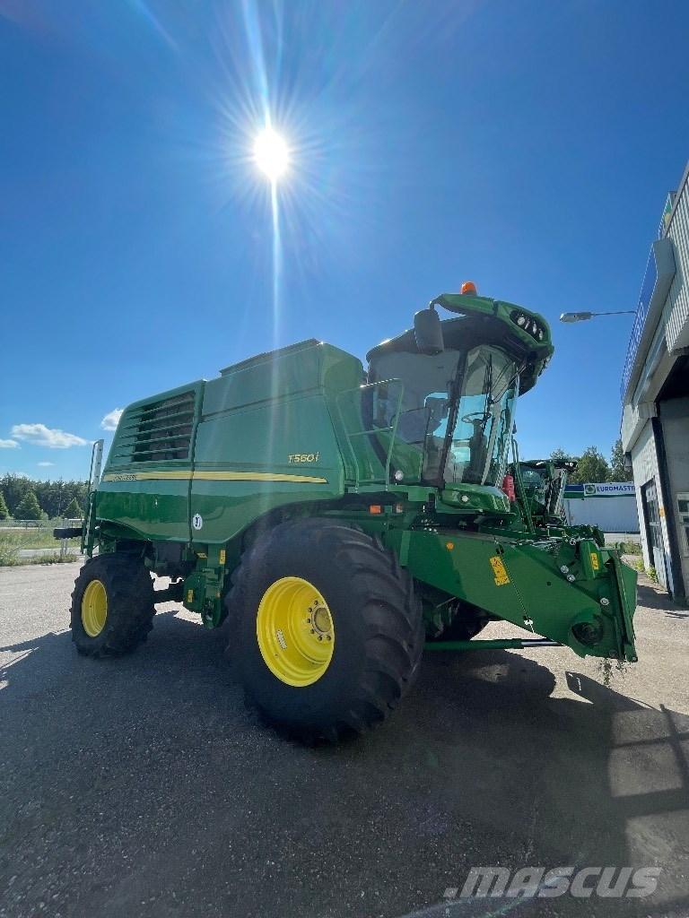 John Deere T 560 i Mähdrescher