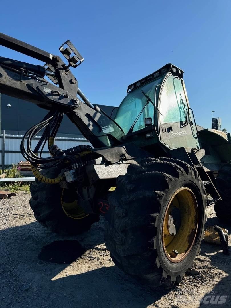 Timberjack 870B Harvester