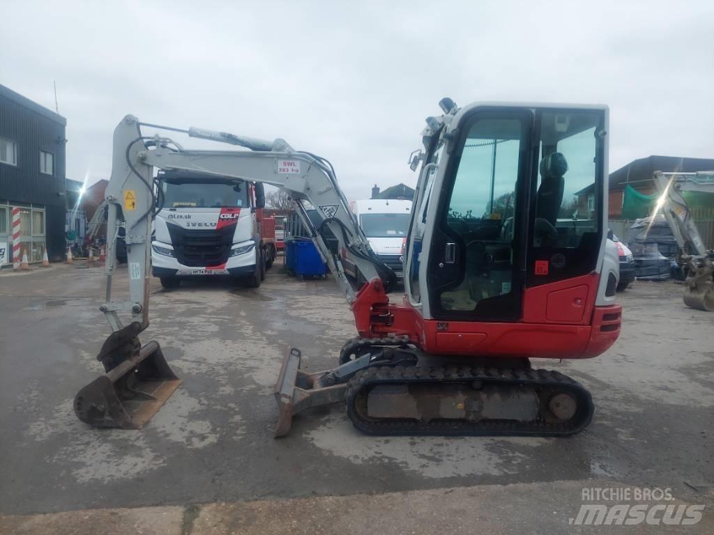 Takeuchi TB 230 Minibagger < 7t