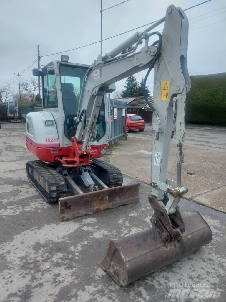 Takeuchi TB 230 Minibagger < 7t
