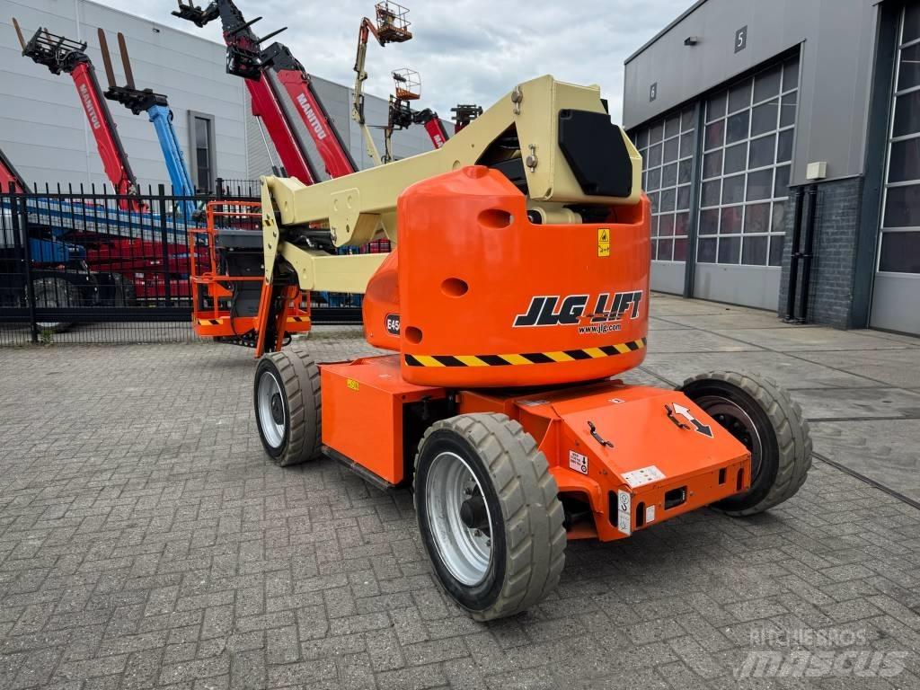 JLG E 450 AJ Gelenkteleskoparbeitsbühnen