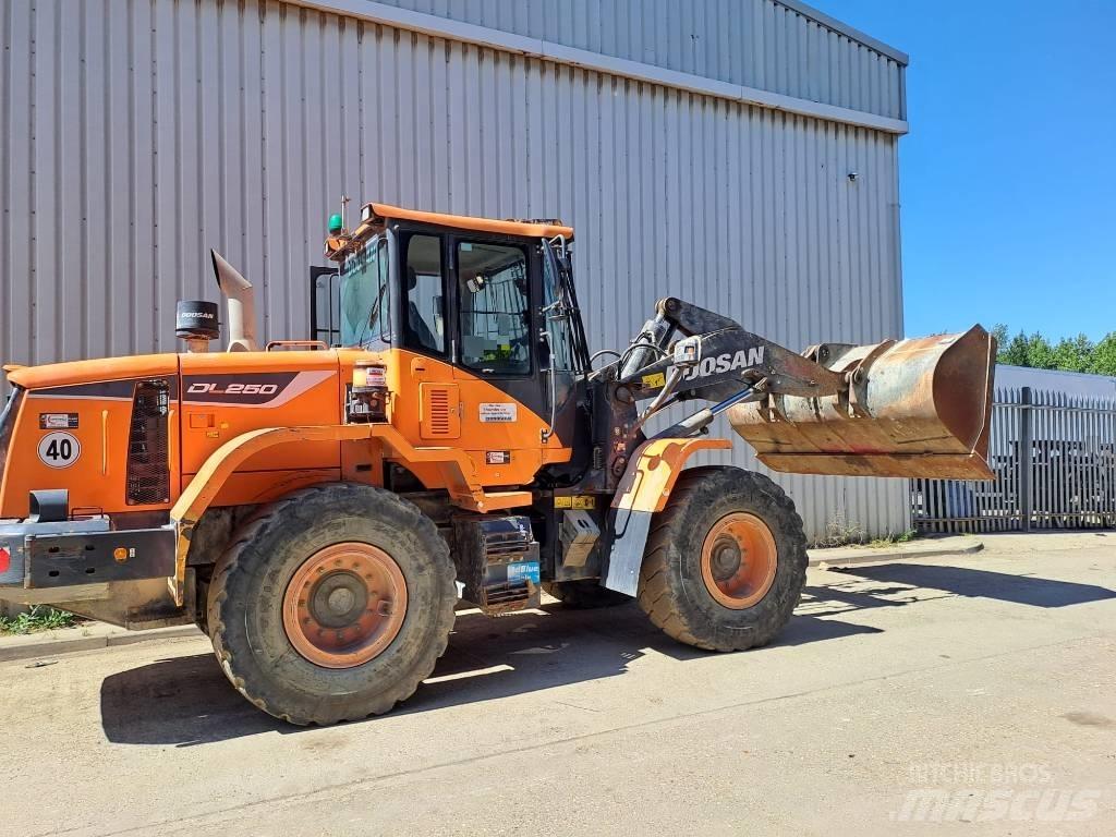 Doosan DL 250 Radlader
