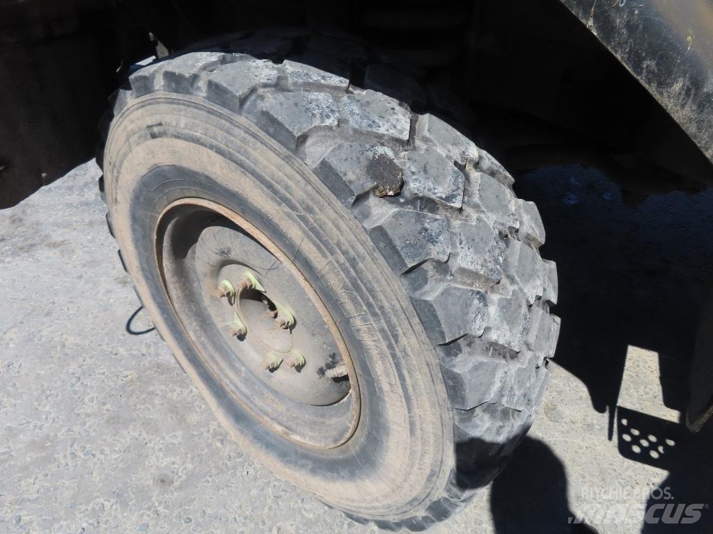 Unimog U 140 Andere Fahrzeuge