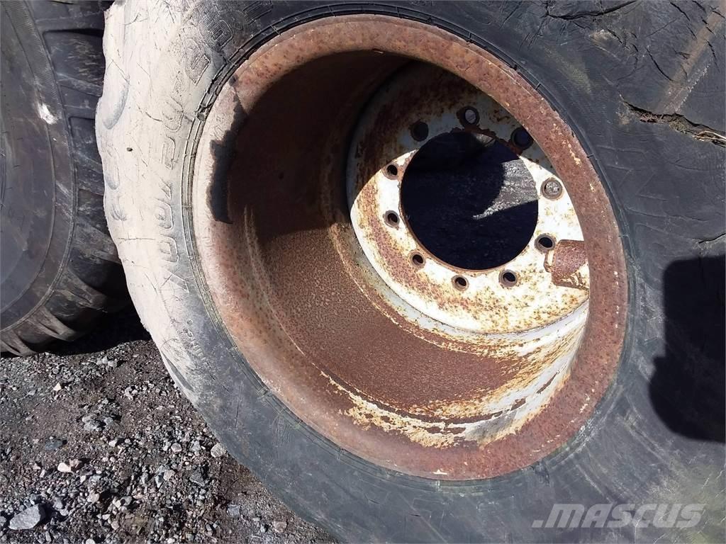 Valmet 860 24x26,5 Reifen