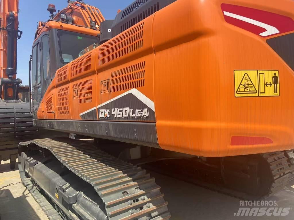 Develon DX 450 Raupenbagger