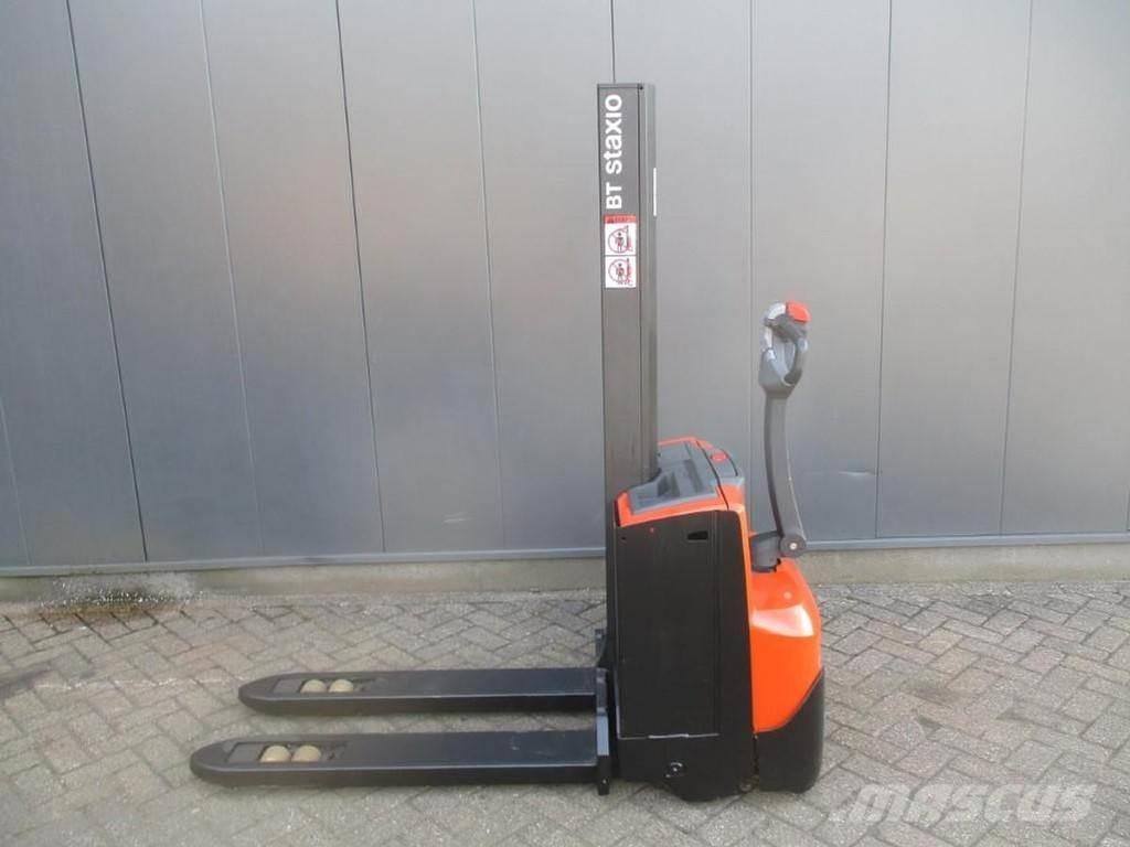 BT SWE 080L Deichselstapler