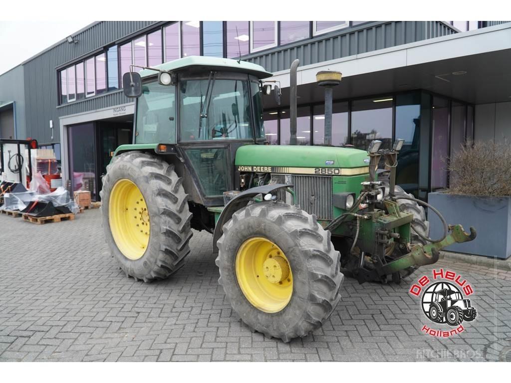 John Deere 2850 Traktoren
