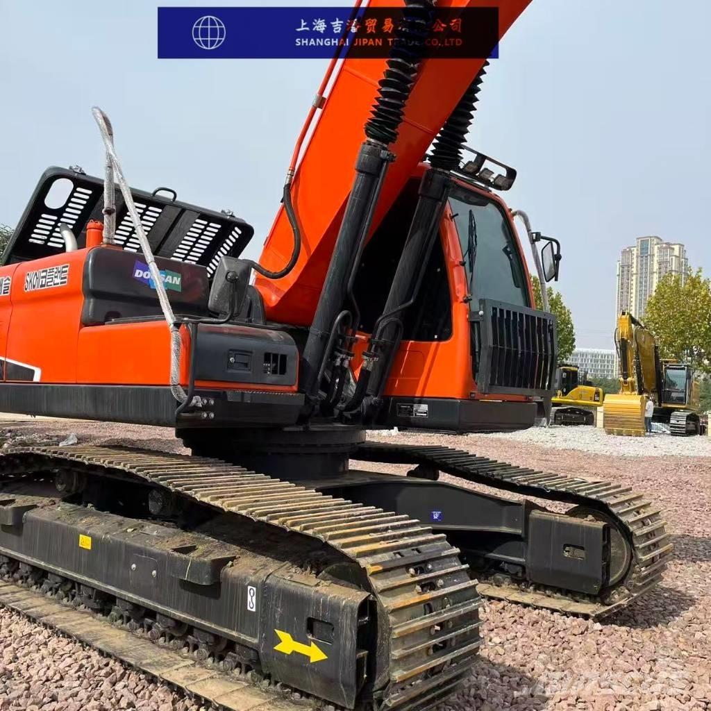 Doosan DX 225 Raupenbagger