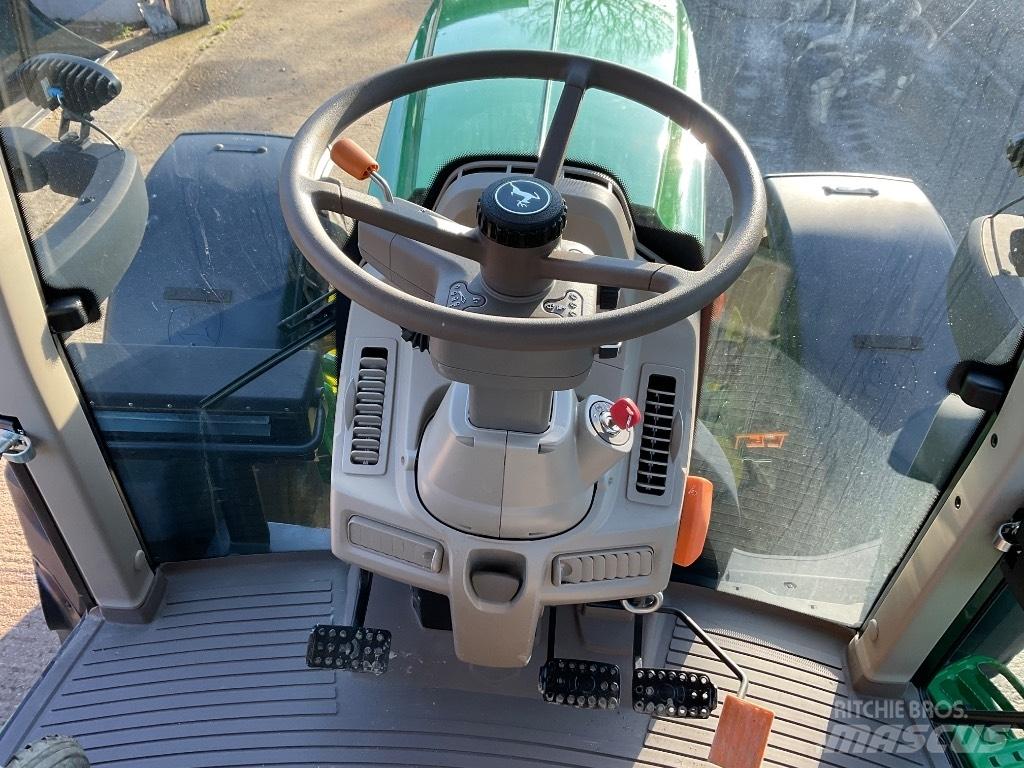 John Deere 6155 M Traktoren