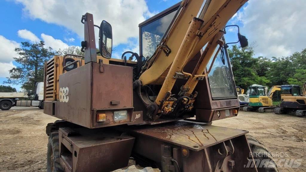 CASE 688 Mobilbagger