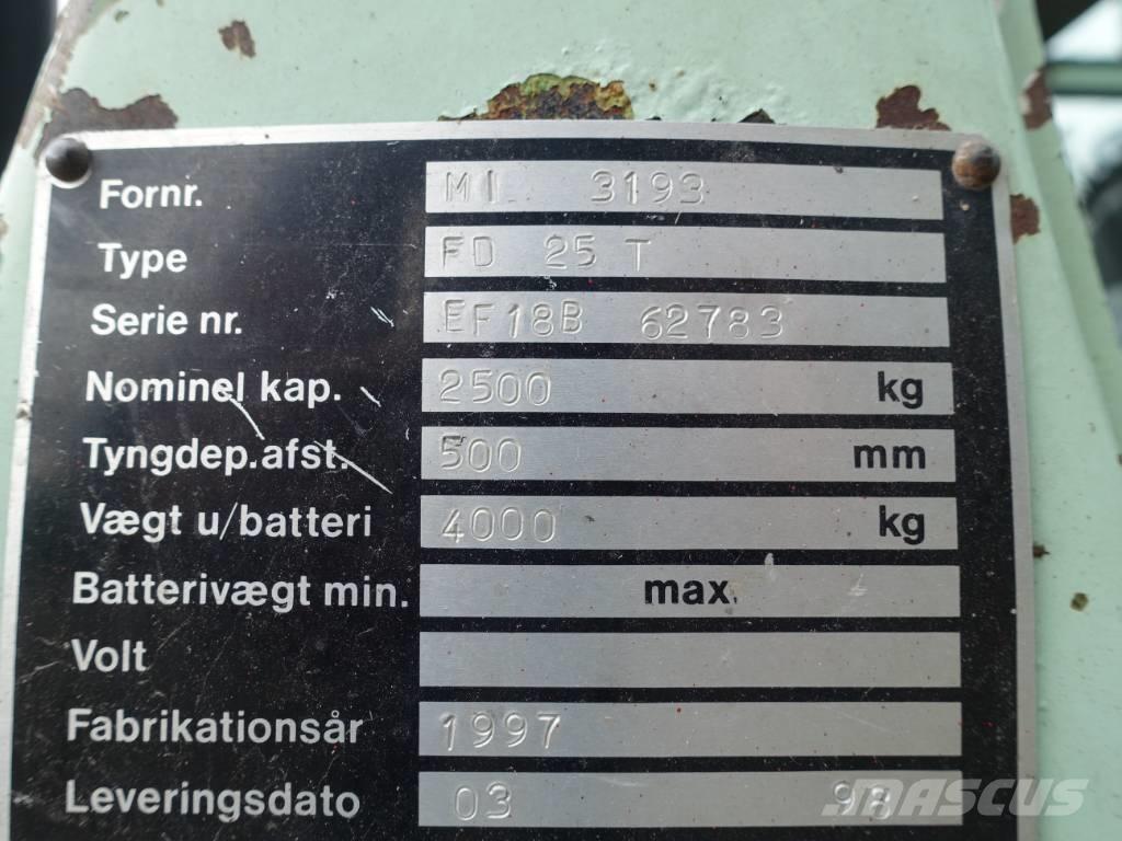 Mitsubishi FD 25 T Diesel Stapler