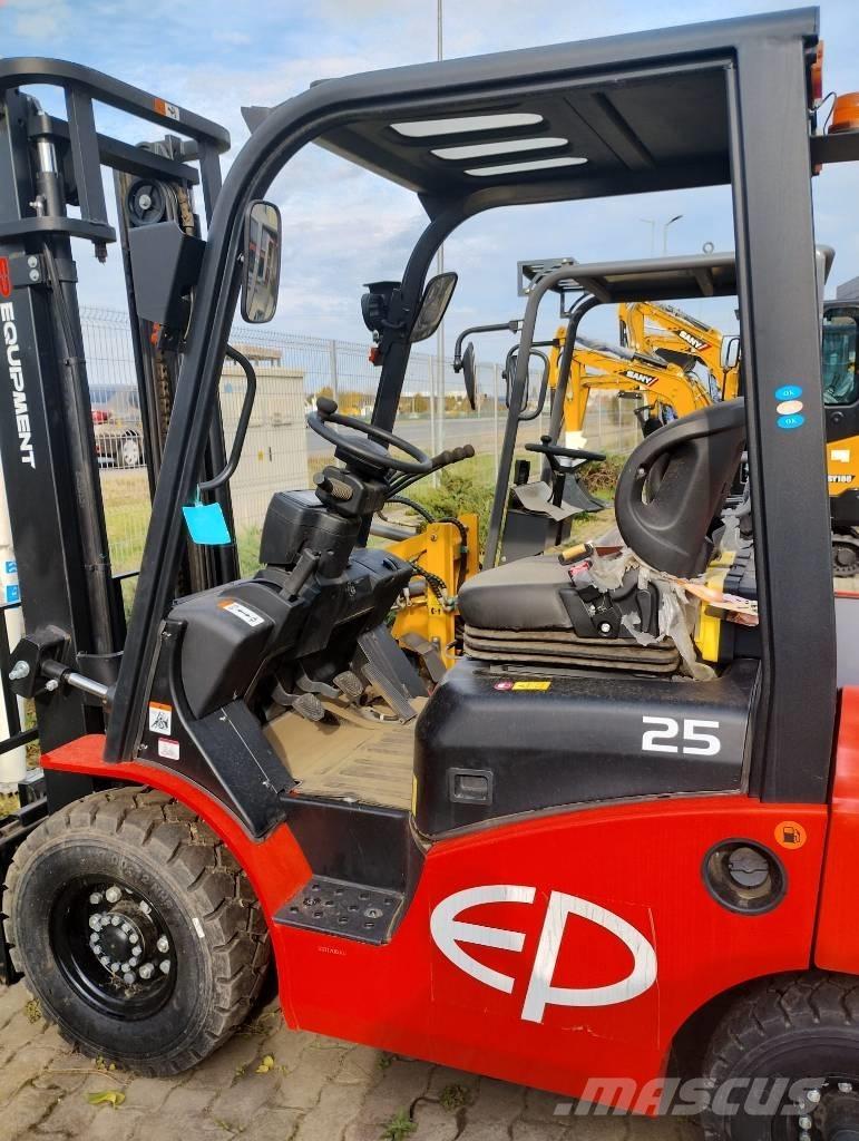 EP CPCD 25 T8 Sonstige Flurförderzeuge