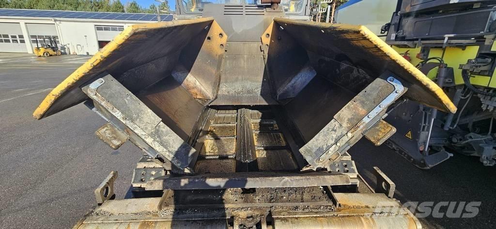 Volvo ABG P7820C Strassenfertiger