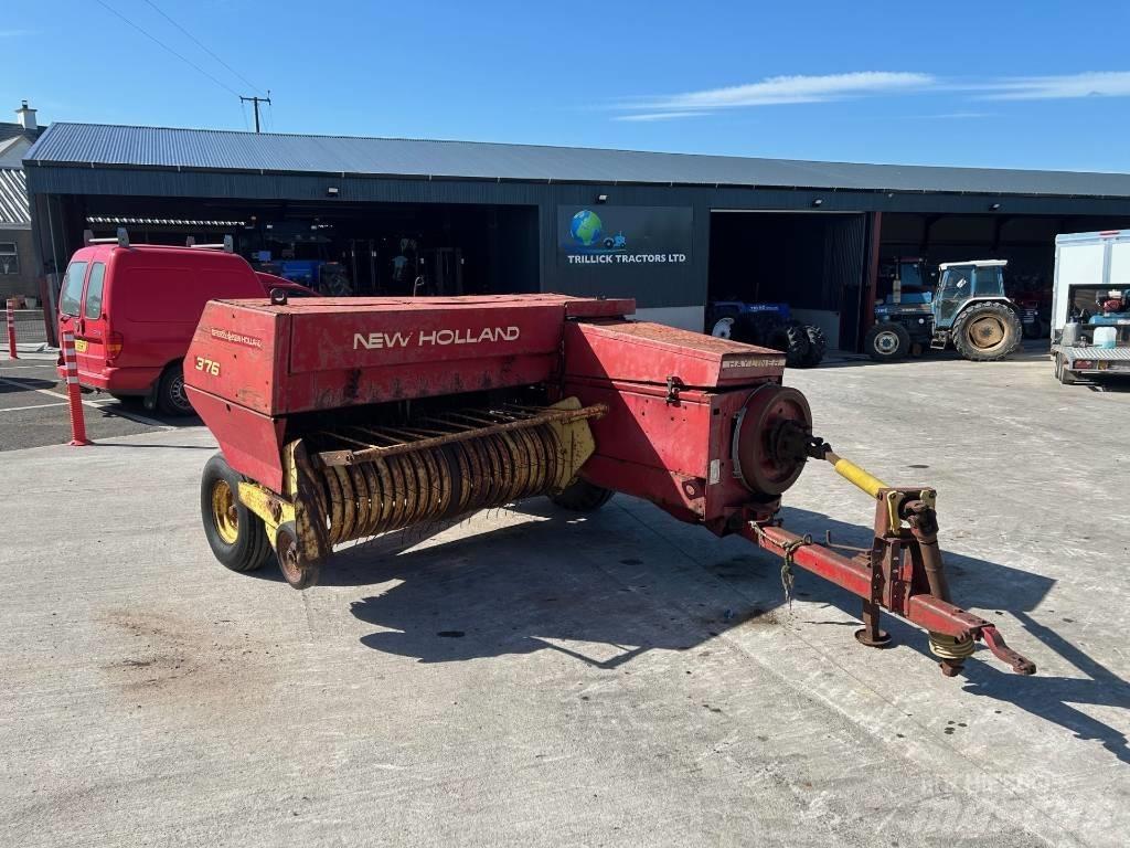 New Holland 376 Quaderpressen