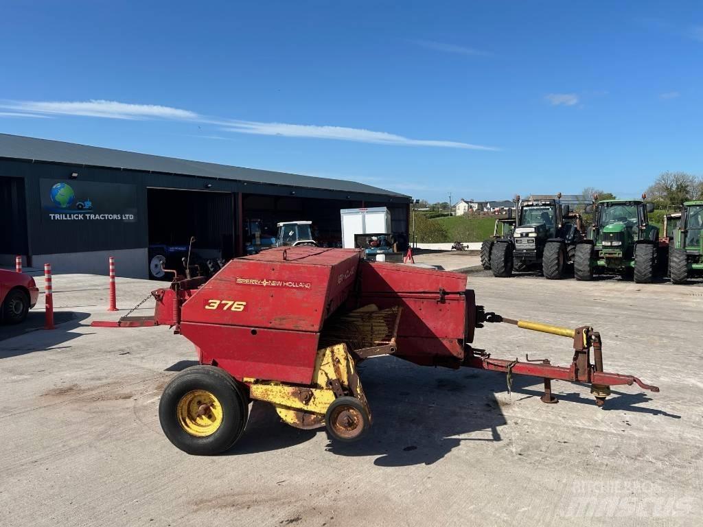 New Holland 376 Quaderpressen
