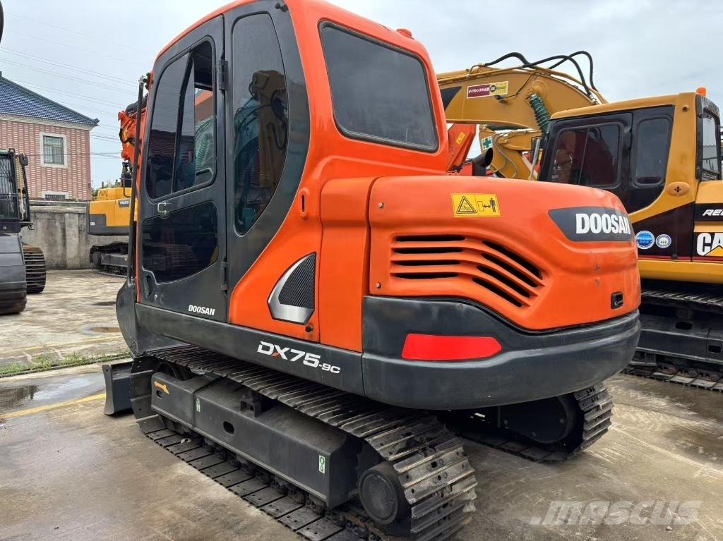 Doosan DX 75-9 Minibagger < 7t
