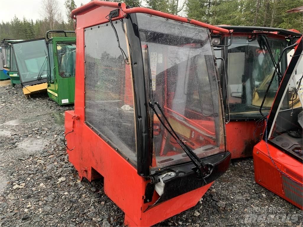 Komatsu 901TX Kabinen
