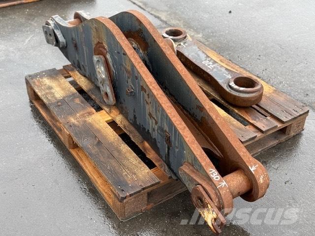 CNH BUCKET LINK Schaufeln