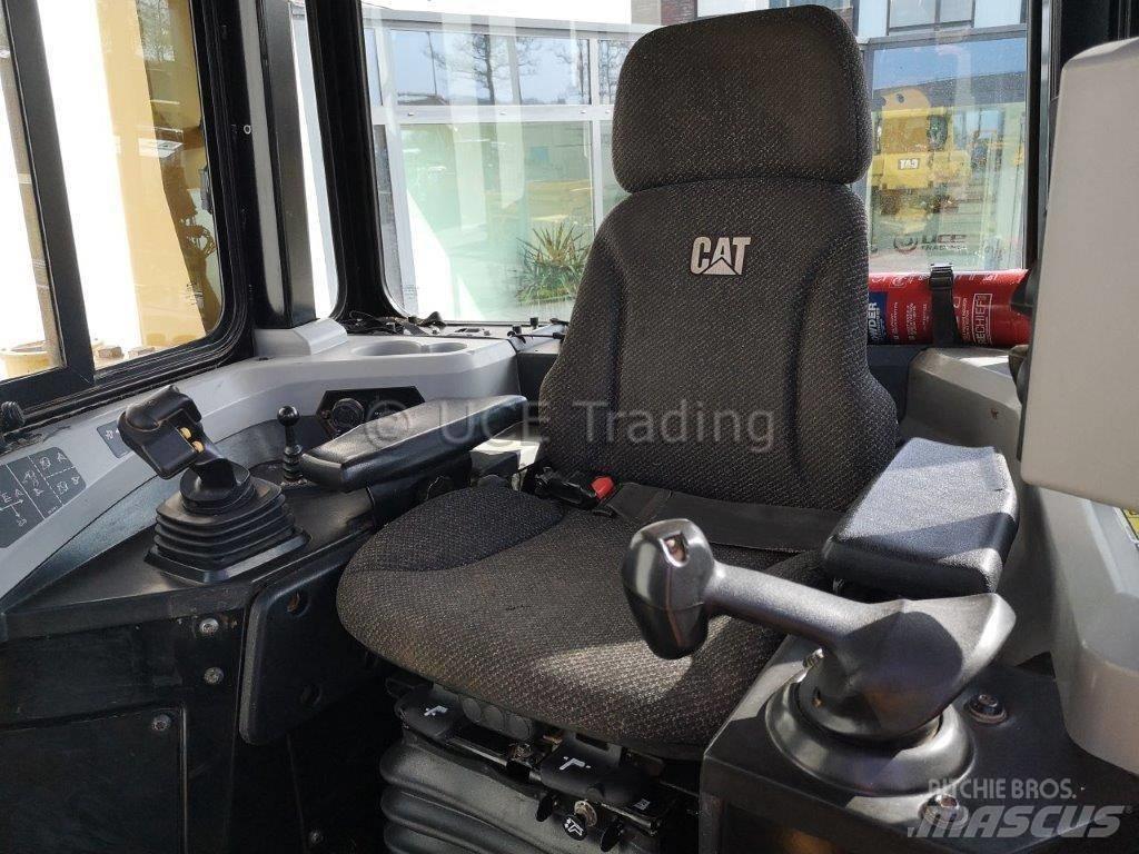 CAT D6T LGP Bulldozer