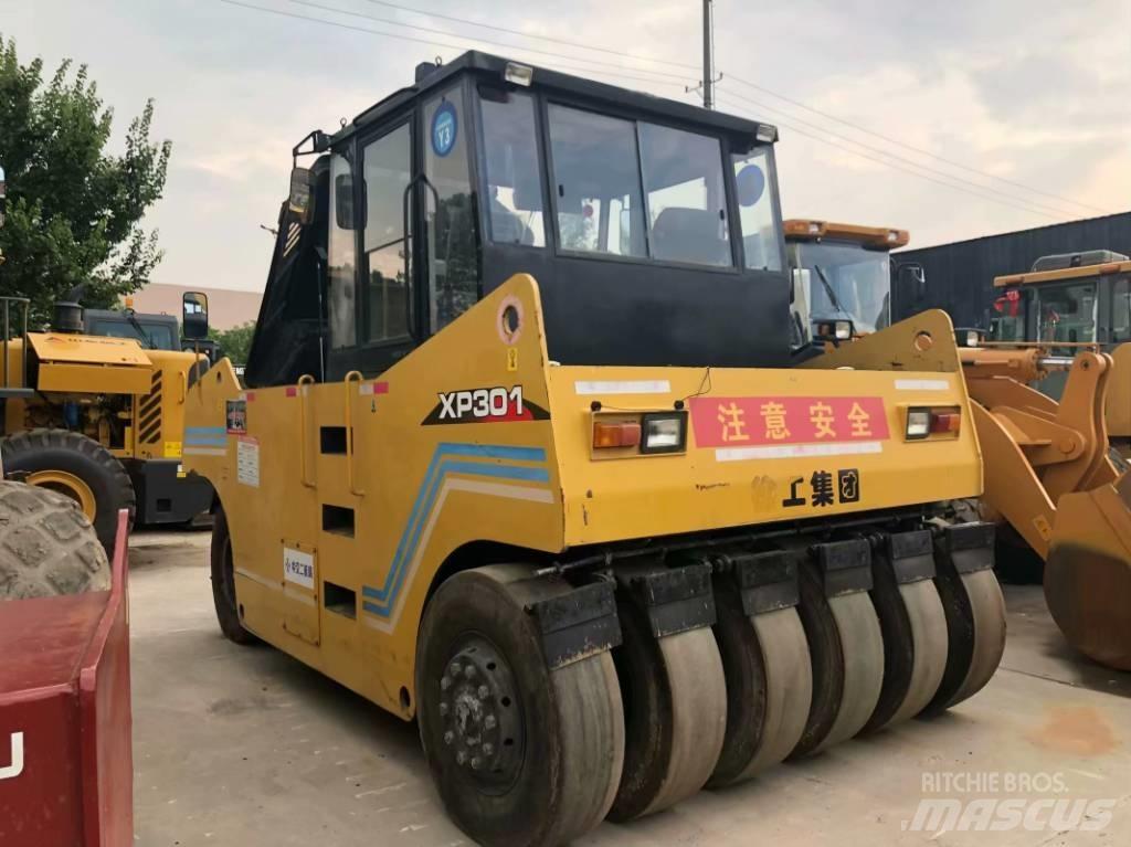 XCMG XP301 Gummiradwalzen