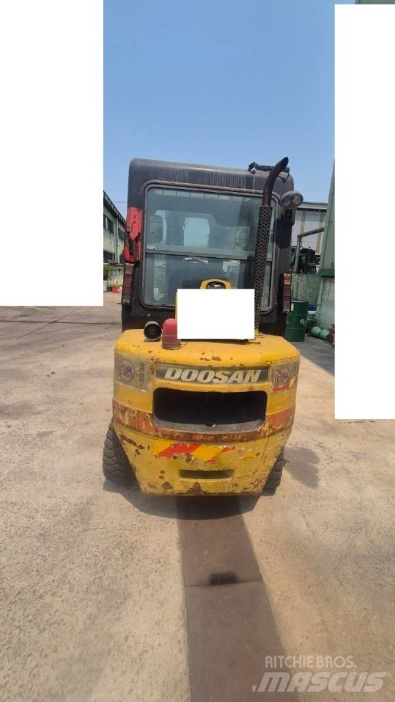 Hyundai D30 Andere Gabelstapler