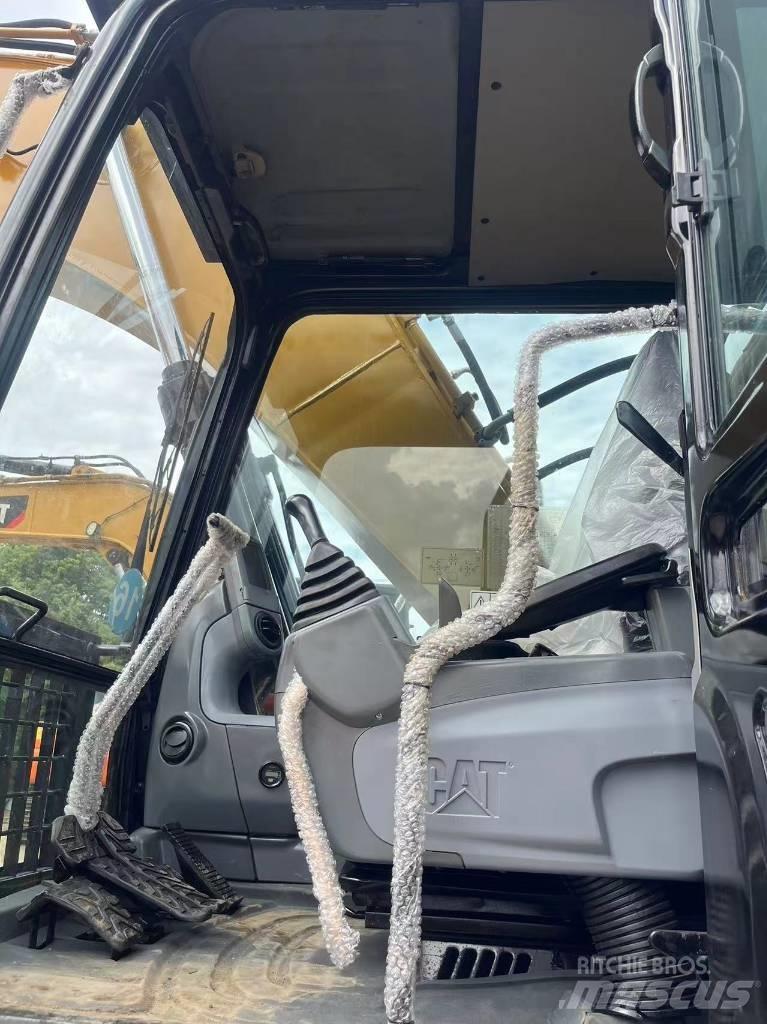 CAT 320 D Raupenbagger