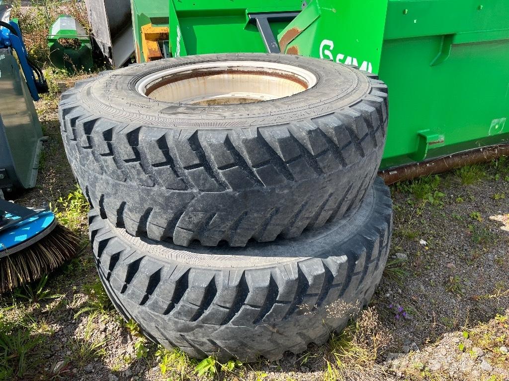 Nokian 16.9 R28 Reifen