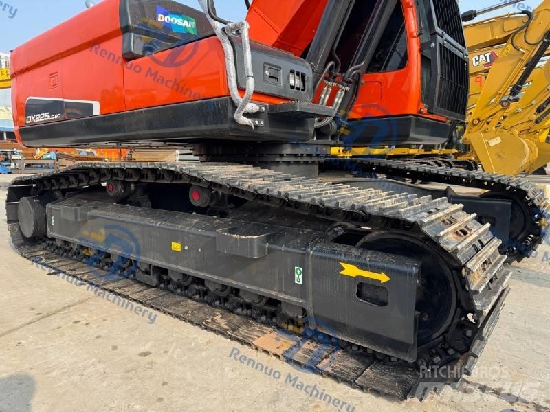Doosan DX 225 LC-9C Raupenbagger