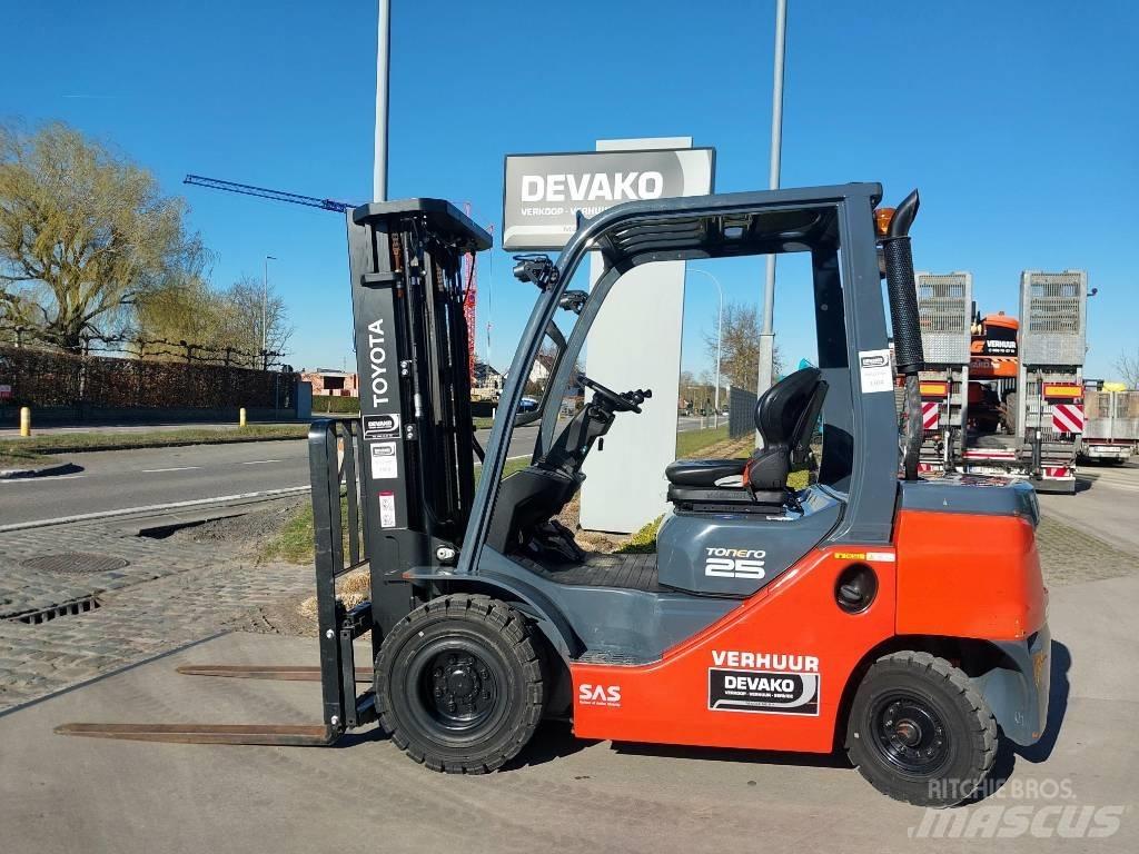 Toyota 52-8 FD F 25 Diesel Stapler