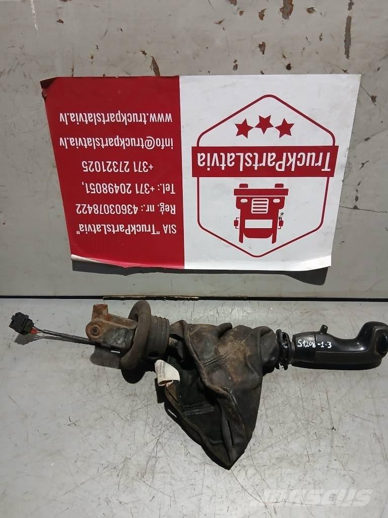 Scania P 94   1518799 Kabinen