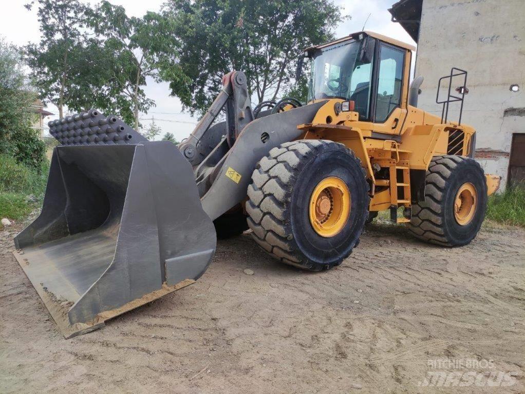 Volvo L 220 F Radlader