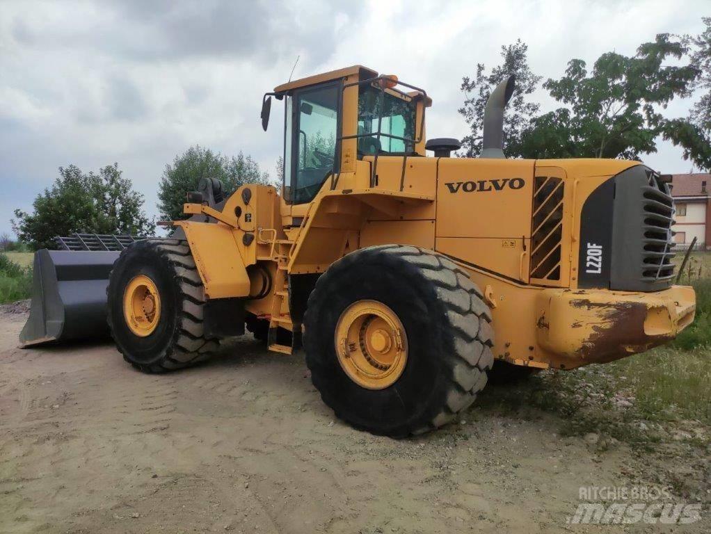 Volvo L 220 F Radlader