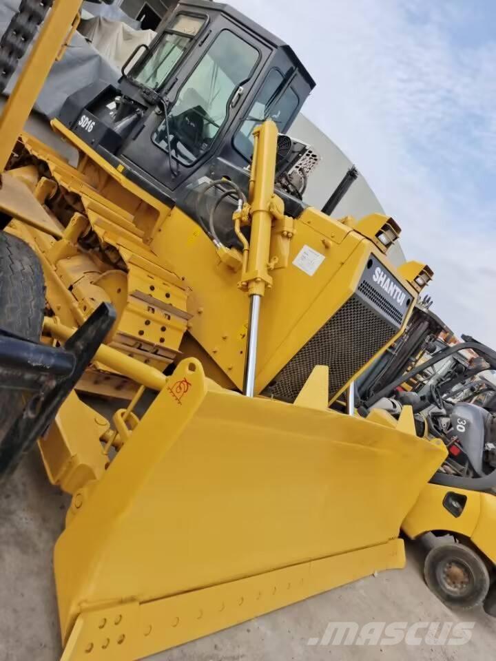 Shantui SD 16 Bulldozer