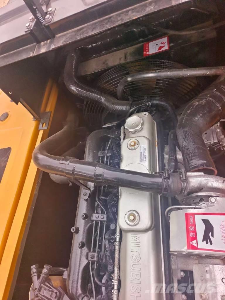 Sany SY 215 H Raupenbagger