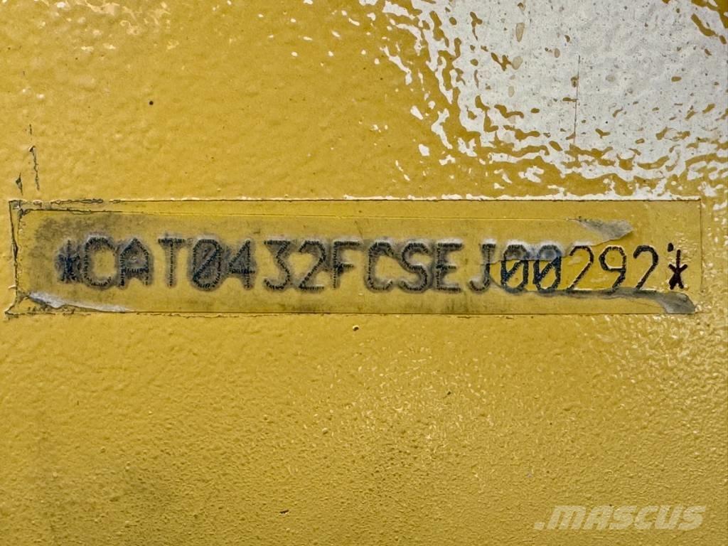 CAT 432 F Baggerlader