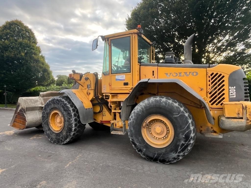 Volvo L120e Radlader